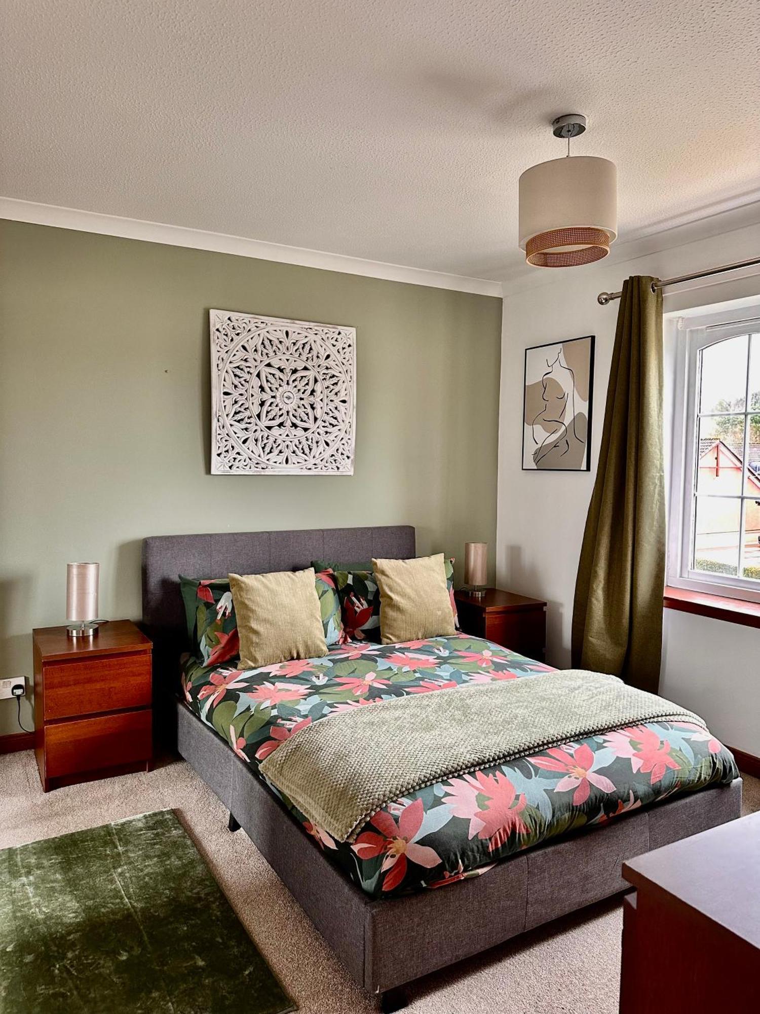 Apartment With Parking, Close To The Raigmore Hospital 인버네스 외부 사진