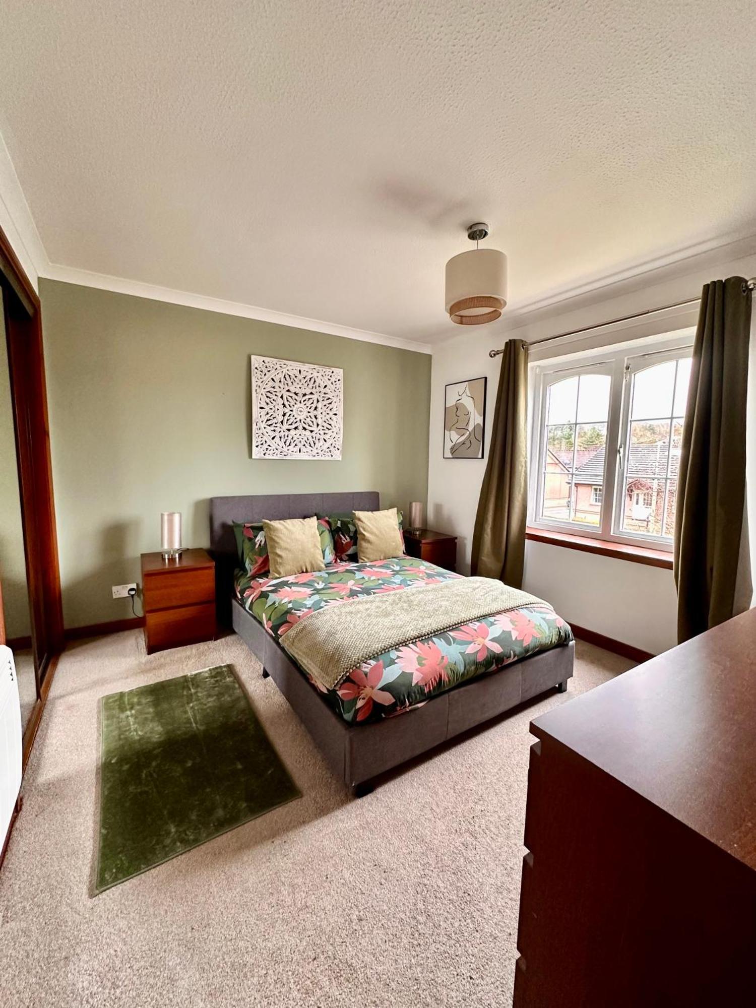 Apartment With Parking, Close To The Raigmore Hospital 인버네스 외부 사진